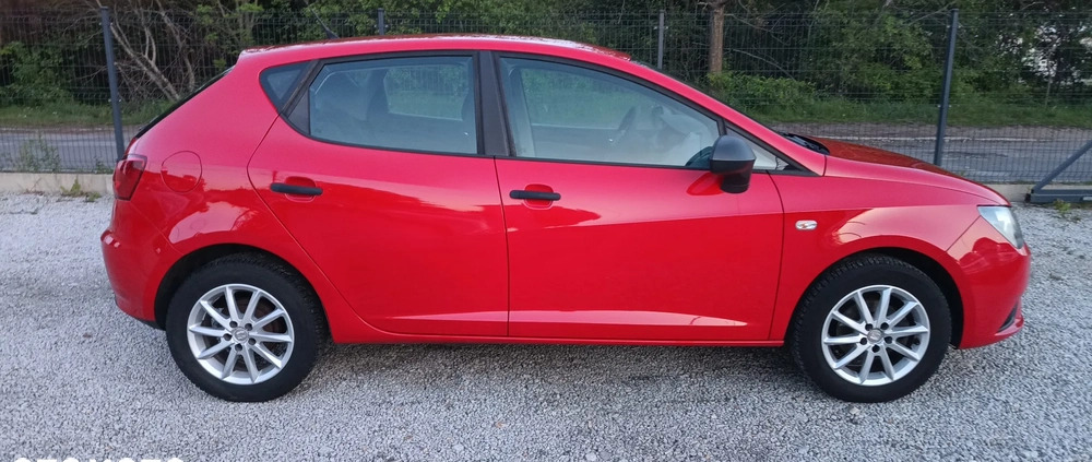 Seat Ibiza cena 22900 przebieg: 177000, rok produkcji 2013 z Świdnica małe 106